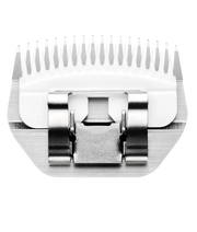 Andis medium blending blade for livestock, featuring a straight back design and ceramic edge for precision grooming.